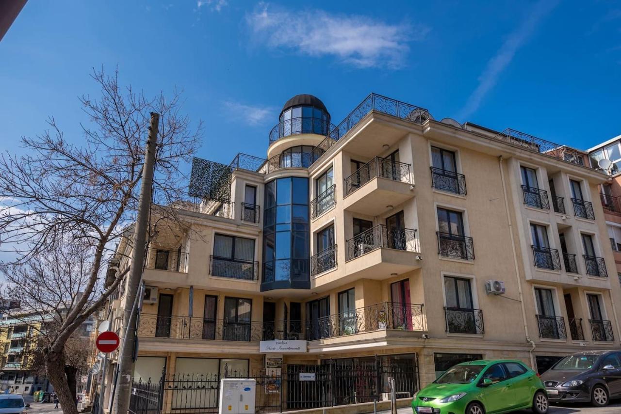 Ferienwohnung Minimalistic 1Br Flat With A Parking Spot Warna Exterior foto